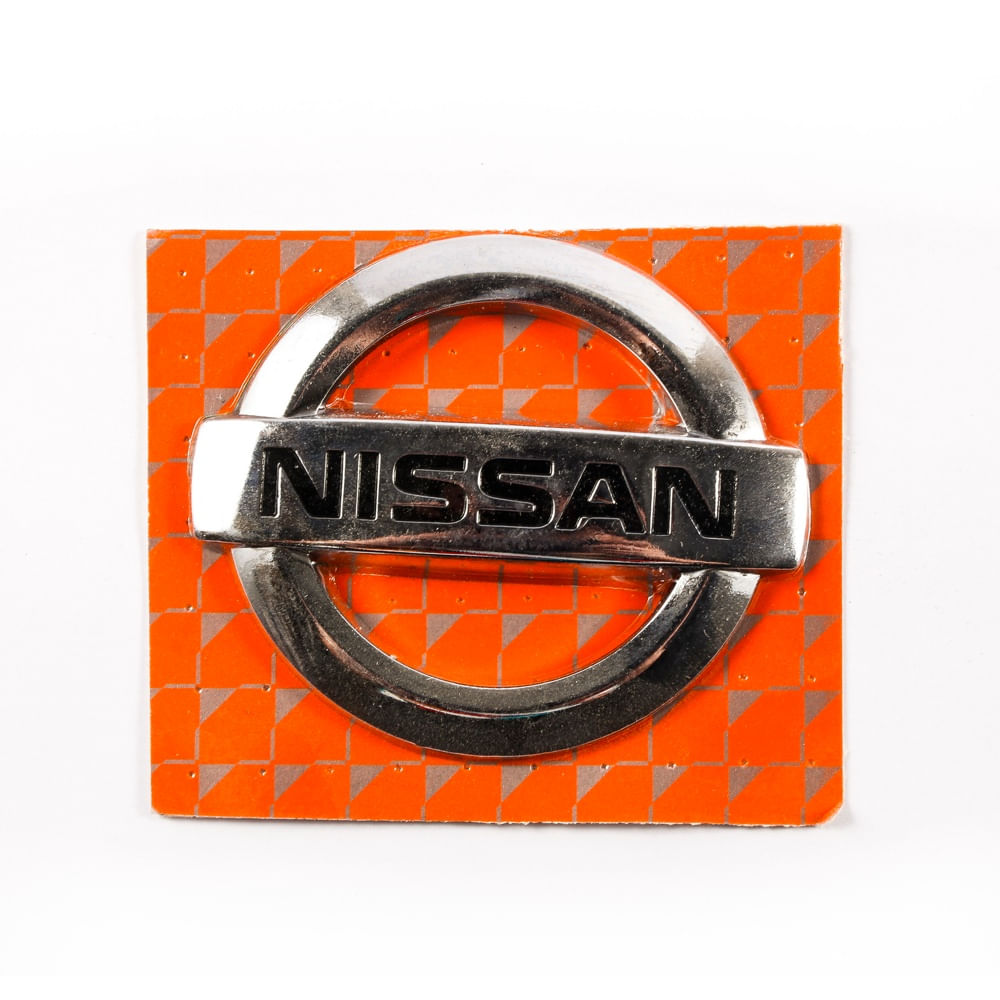 EMBLEMA PORTALON NISSAN CENTRAL